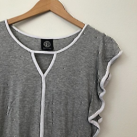 BOBEAU Solid Gray White Keyhole Cutout Short Flutter Sleeve Blouse Top Small SM - Picture 5 of 8